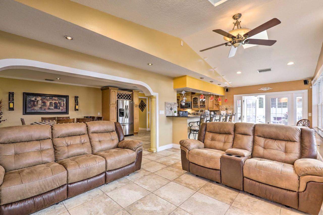 Cozy Home In Heart Of Tampa With Lanai And Pool! Екстериор снимка