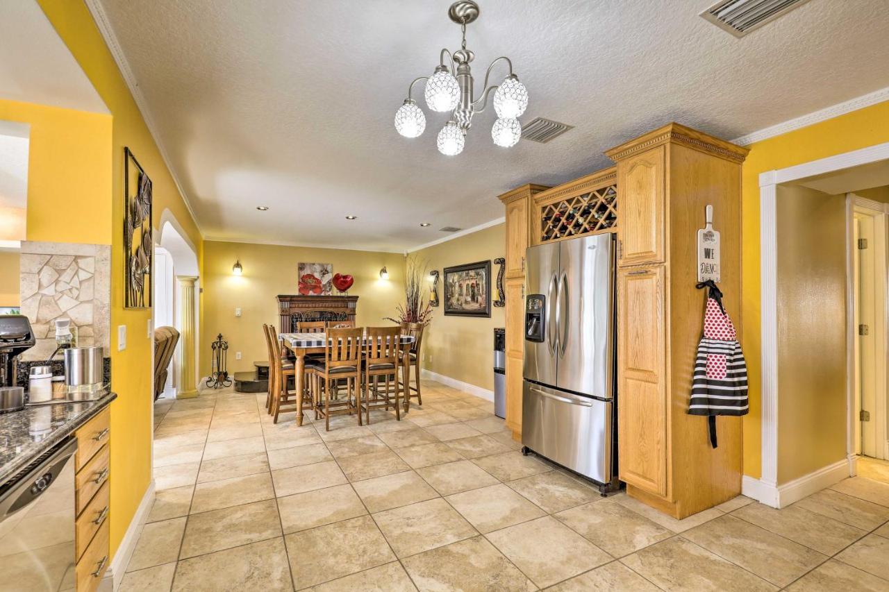 Cozy Home In Heart Of Tampa With Lanai And Pool! Екстериор снимка